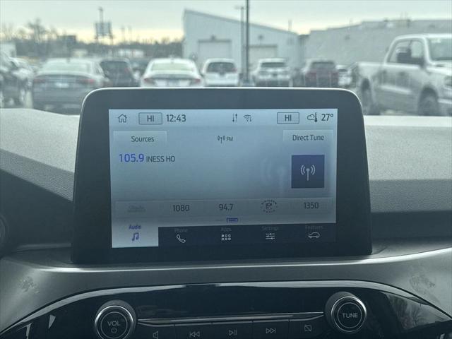 Photo of 2024 ICONIC SILVER METALLIC Ford Escape