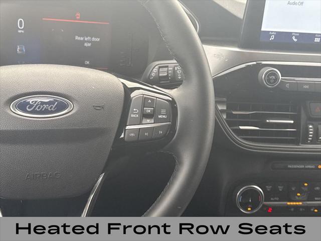 Photo of 2024 ICONIC SILVER METALLIC Ford Escape