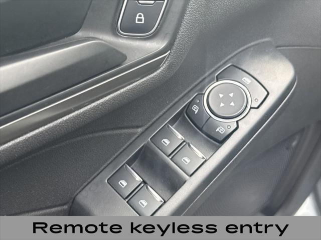 Photo of 2024 ICONIC SILVER METALLIC Ford Escape