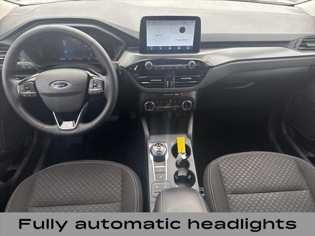 Photo of 2024 ICONIC SILVER METALLIC Ford Escape