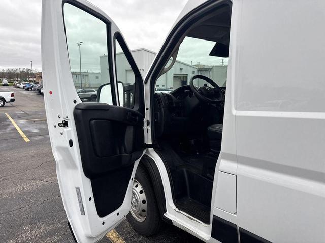 Photo of 2023 Bright White Clearcoat RAM ProMaster 2500
