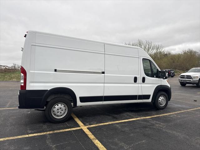 Photo of 2023 Bright White Clearcoat RAM ProMaster 2500