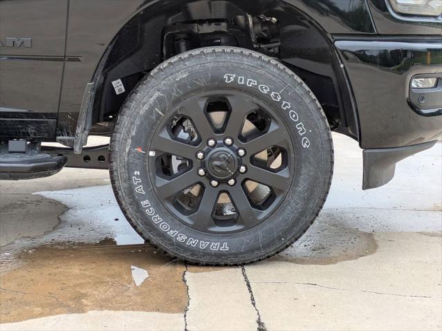 Photo of 2025 Diamond Black Crystal Pearlcoat RAM 2500