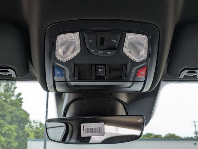 Photo of 2025 Diamond Black Crystal Pearlcoat RAM 2500