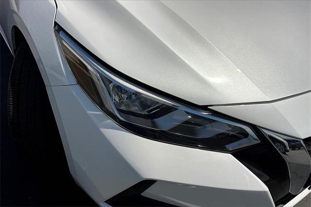 Photo of 2023 Aspen White Tricoat Nissan Sentra