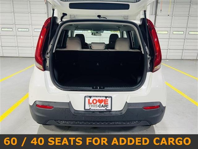 Photo of 2020 Snow White Pearl Kia Soul
