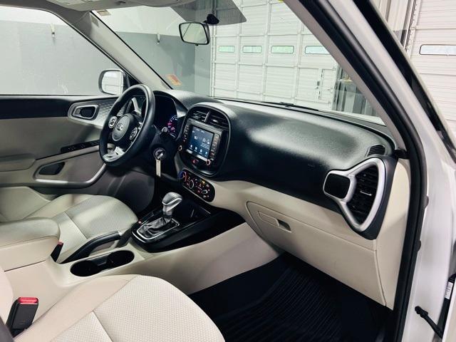 Photo of 2020 Snow White Pearl Kia Soul