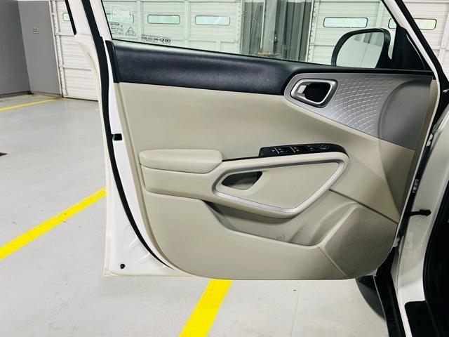 Photo of 2020 Snow White Pearl Kia Soul