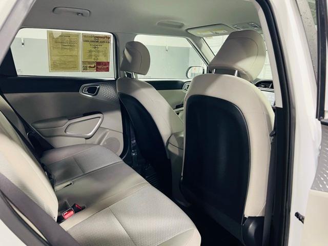 Photo of 2020 Snow White Pearl Kia Soul