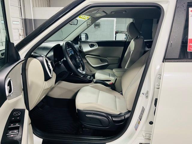 Photo of 2020 Snow White Pearl Kia Soul