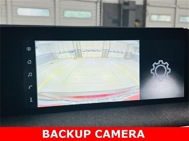 Photo of 2025 2t Red Blk Roof Nissan Kicks