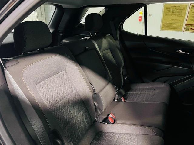 Photo of 2024 Mosaic Black Metallic Chevrolet Equinox