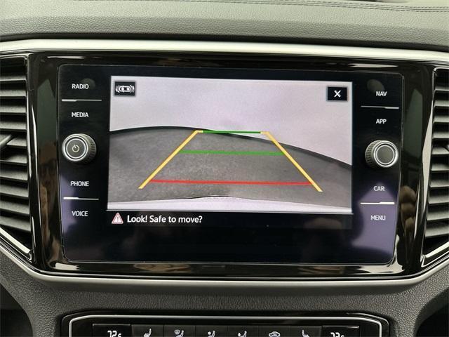 Photo of 2022 Oryx White Pearl Effect Volkswagen Atlas