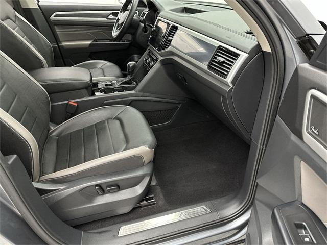 Photo of 2021 Platinum Gray Metallic Volkswagen Atlas