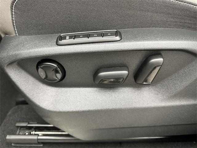 Photo of 2021 Platinum Gray Metallic Volkswagen Atlas