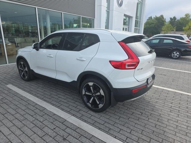 Photo of 2019 Ice White Volvo XC40