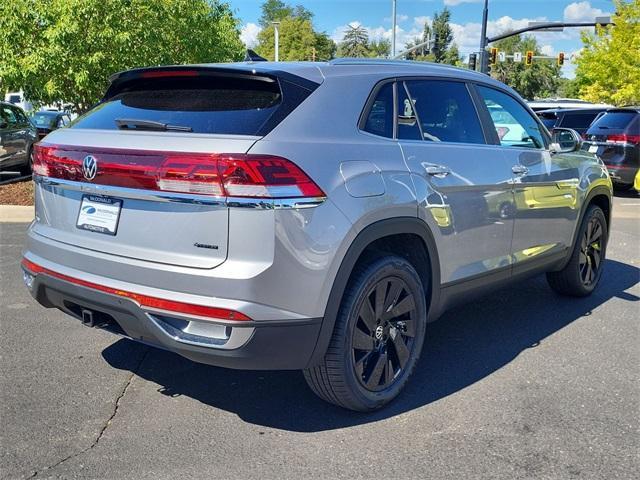 Photo of 2026 Silver Mist Metallic Volkswagen Atlas Cross Sport