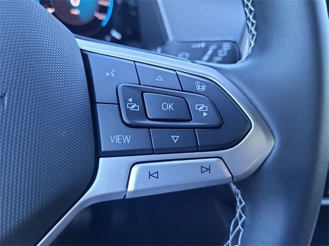 Photo of 2026 Silver Mist Metallic Volkswagen Atlas Cross Sport