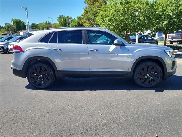 Photo of 2026 Silver Mist Metallic Volkswagen Atlas Cross Sport