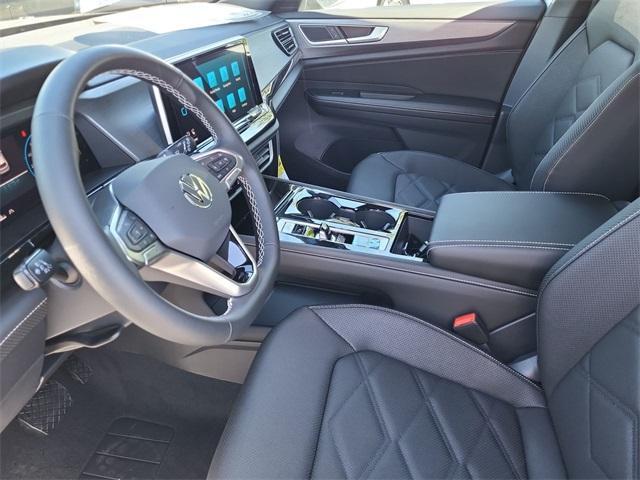Photo of 2026 Silver Mist Metallic Volkswagen Atlas Cross Sport