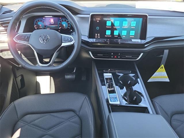Photo of 2026 Silver Mist Metallic Volkswagen Atlas Cross Sport