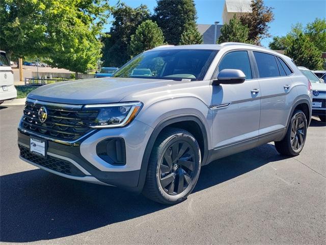 Photo of 2026 Silver Mist Metallic Volkswagen Atlas Cross Sport