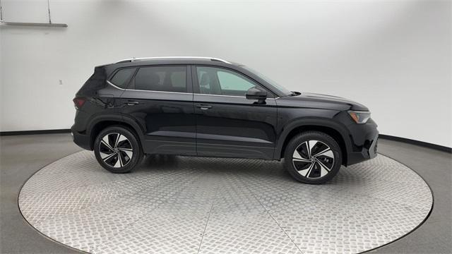 Photo of 2025 Deep Black Pearl Effect Volkswagen Taos