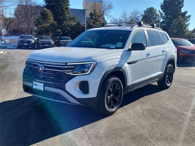 Photo of 2025 Pure White Volkswagen Atlas