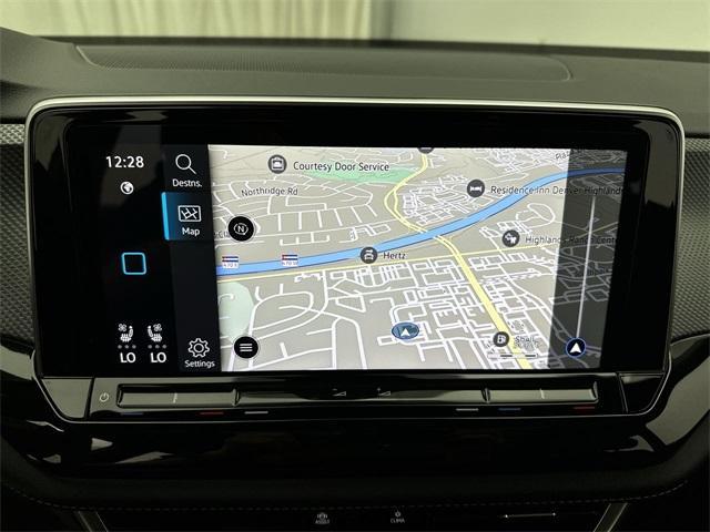 Photo of 2025 Deep Black Pearl Effect Volkswagen Atlas Cross Sport