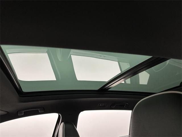 Photo of 2025 Deep Black Pearl Effect Volkswagen Atlas Cross Sport