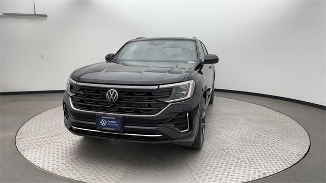 Photo of 2025 Deep Black Pearl Effect Volkswagen Atlas Cross Sport