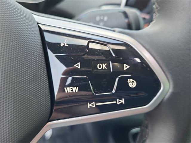 Photo of 2025 Pure Gray w/ Black Roof Volkswagen ID.4
