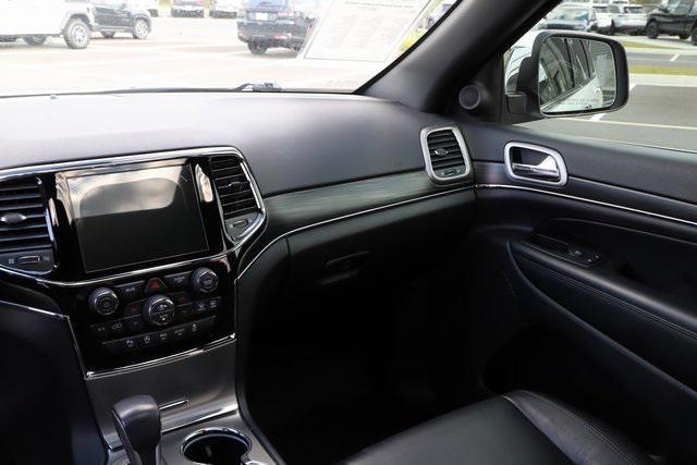 Photo of 2020 Bright White Clearcoat Jeep Grand Cherokee