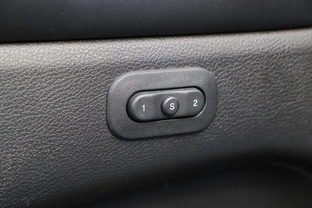 Photo of 2020 Bright White Clearcoat Jeep Grand Cherokee