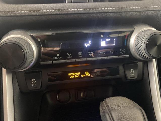 Photo of 2022 Magnetic Gray Metallic/Ice Edge Roof Toyota RAV4