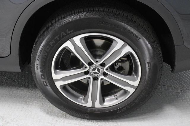 Photo of 2021 Graphite Gray Metallic Mercedes-Benz GLC 300