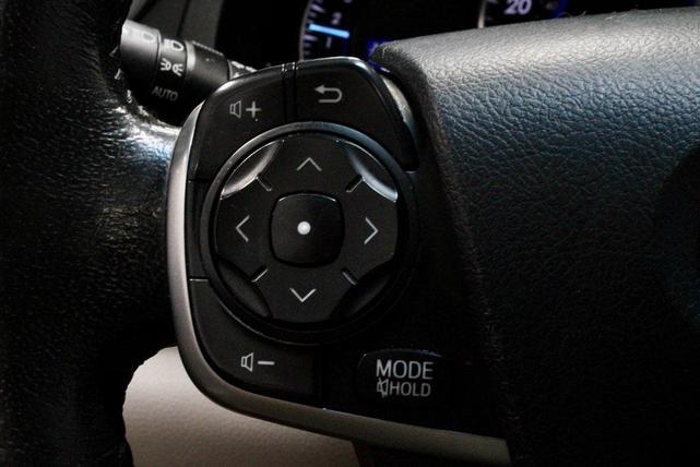 Photo of 2012 Cypress Pearl Toyota Camry