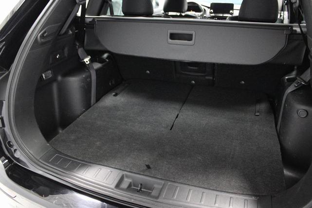 Photo of 2023 Labrador Black Pearl Mitsubishi Outlander