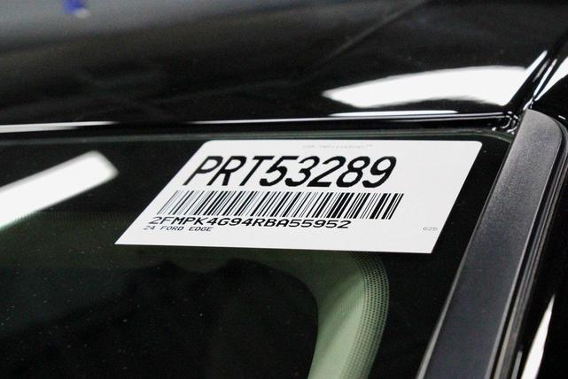 Photo of 2024 Agate Black Metallic Ford Edge