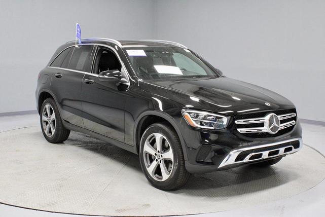 Photo of 2022 Black Mercedes-Benz GLC 300