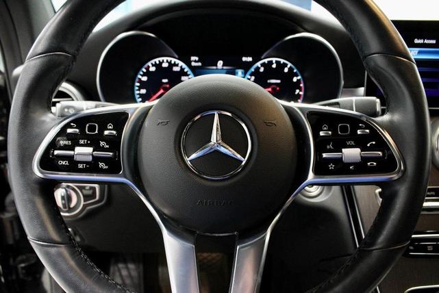 Photo of 2022 Black Mercedes-Benz GLC 300