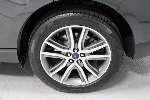 Photo of 2022 Forged Green Metallic Ford Edge