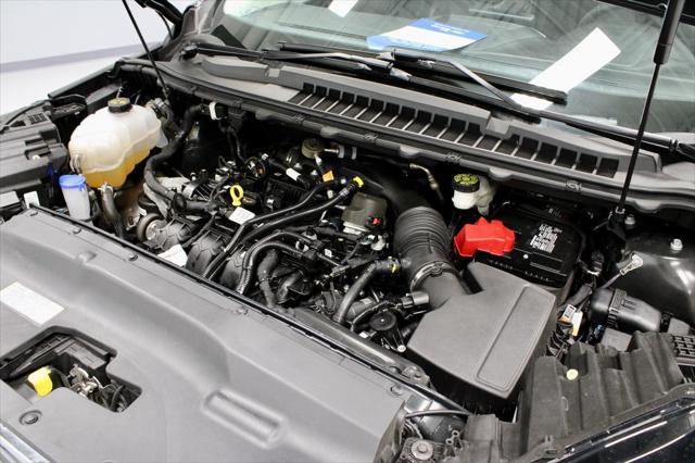 Photo of 2022 Forged Green Metallic Ford Edge