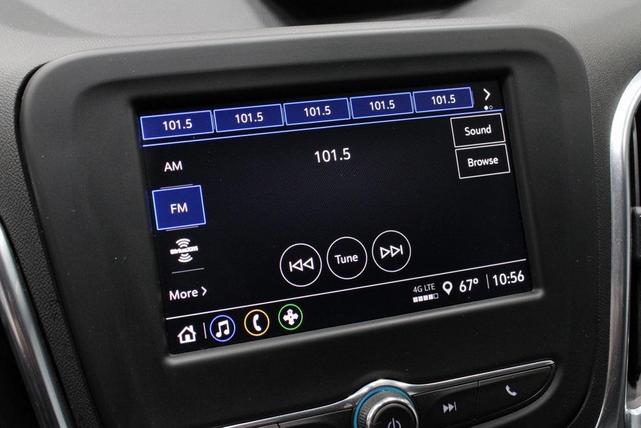 Photo of 2022 Blue Glow Metallic Chevrolet Equinox