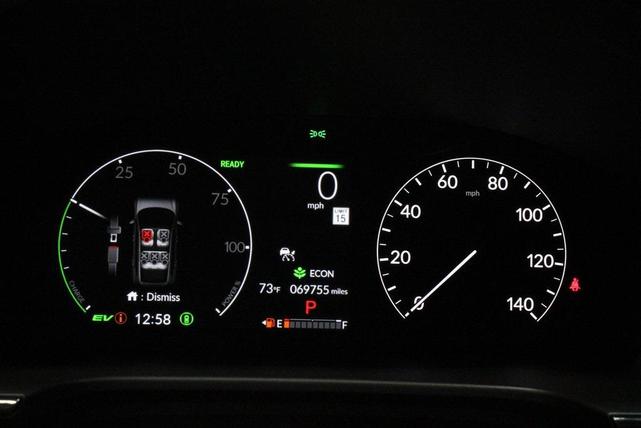 Photo of 2023 Platinum White Pearl Honda CR-V Hybrid