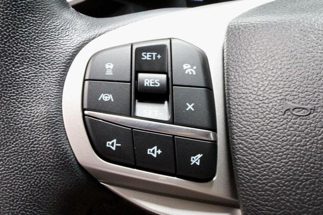 Photo of 2023 Oxford White Ford Explorer