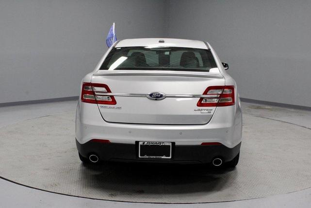 Photo of 2016 Ingot Silver Metallic Ford Taurus