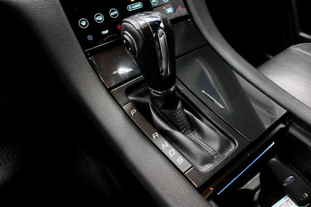 Photo of 2016 Ingot Silver Metallic Ford Taurus