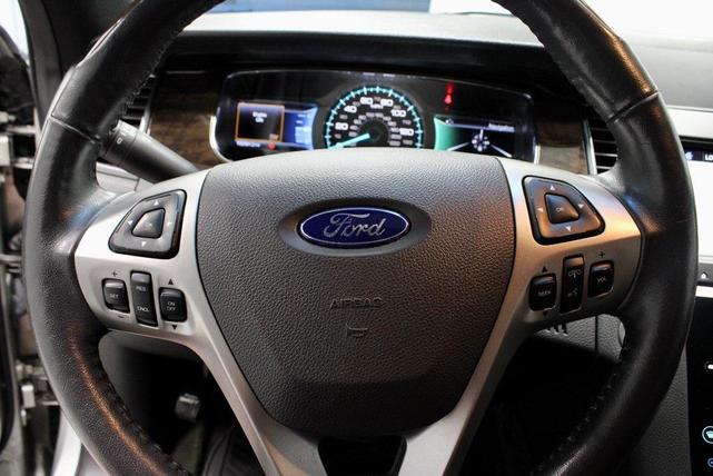 Photo of 2016 Ingot Silver Metallic Ford Taurus