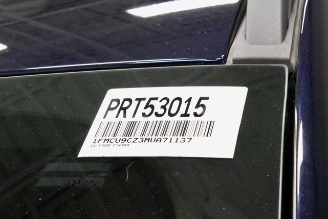 Photo of 2021 Blue Ford Escape